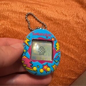 Bandai Tamagotchi Virtual Pet 2021 Blue Comic Pop Art Edition Digital Toy